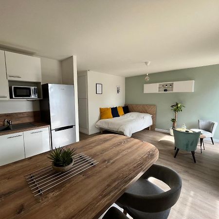 Studio Cosy Et Son Emplacement Ideal 몽테브랭 외부 사진